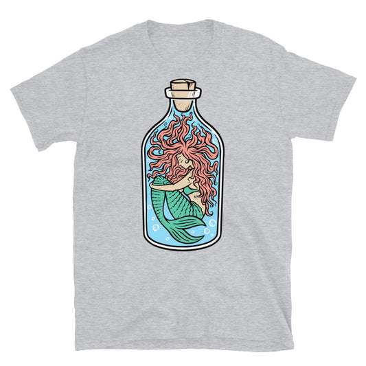 Sirena en la botella Fit Unisex Softstyle Camiseta