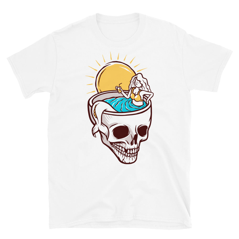 Meerjungfrau chillt im Pool. Fit Unisex Softstyle T-Shirt